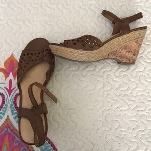 Women’s sandals